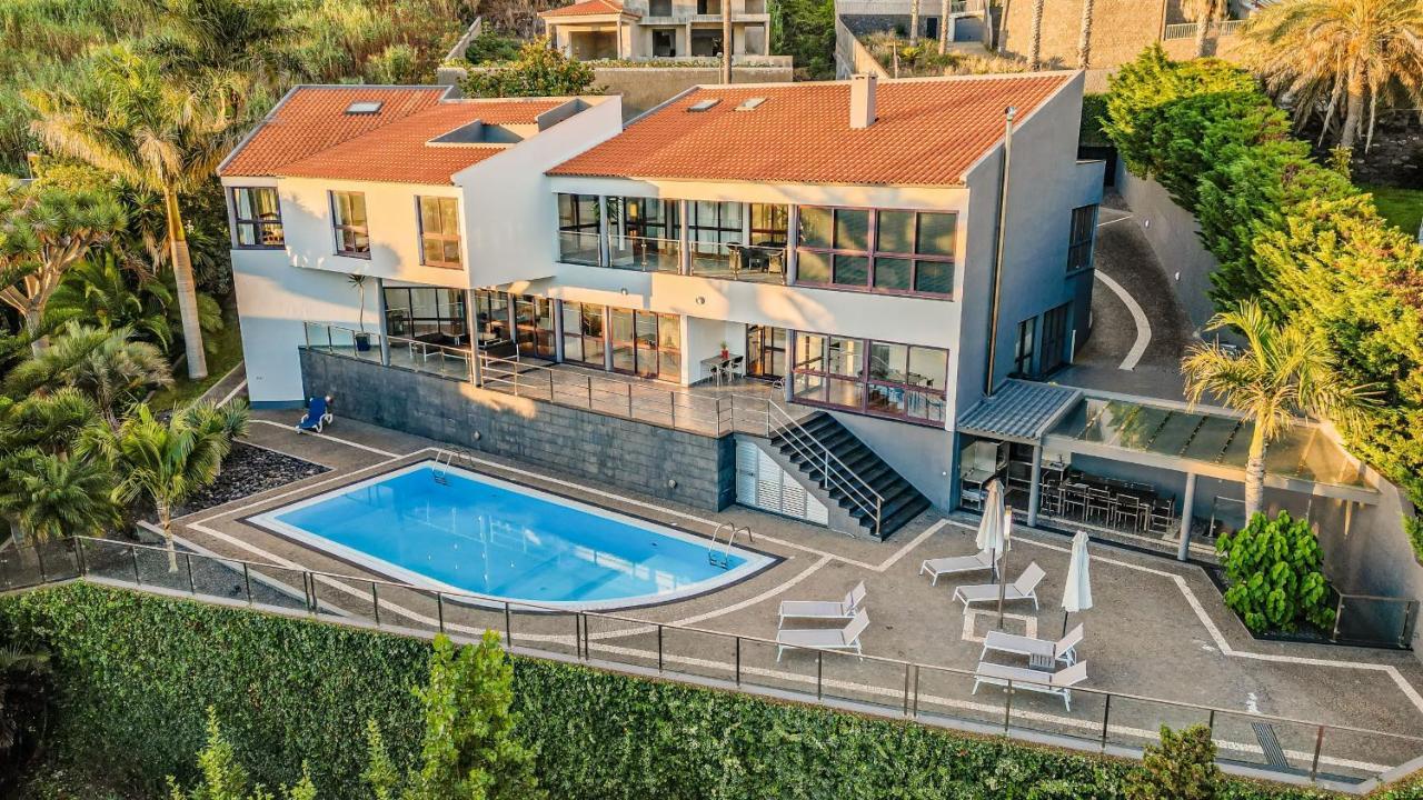 Ample Villa With Pool And Gorgeous Ocean View Funchal  Exteriér fotografie