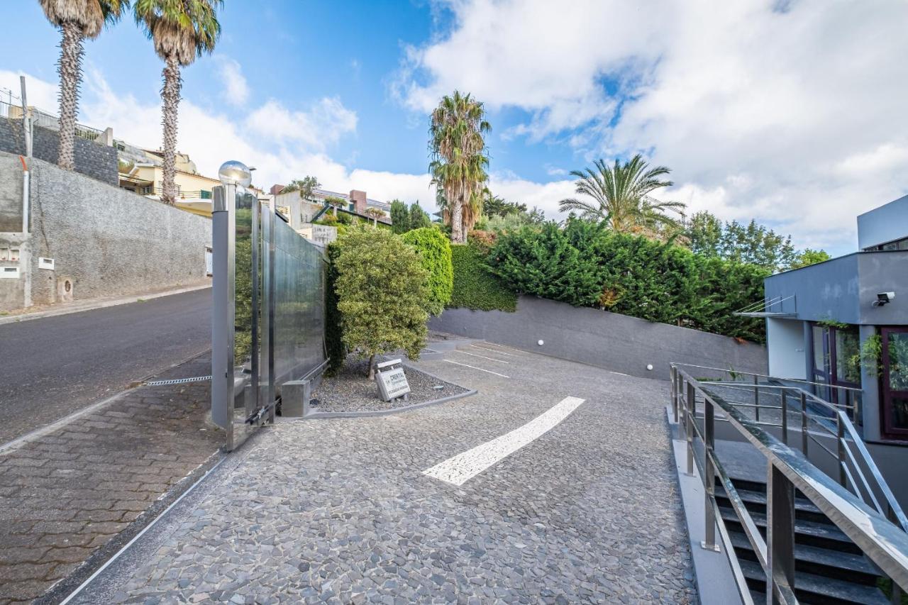 Ample Villa With Pool And Gorgeous Ocean View Funchal  Exteriér fotografie