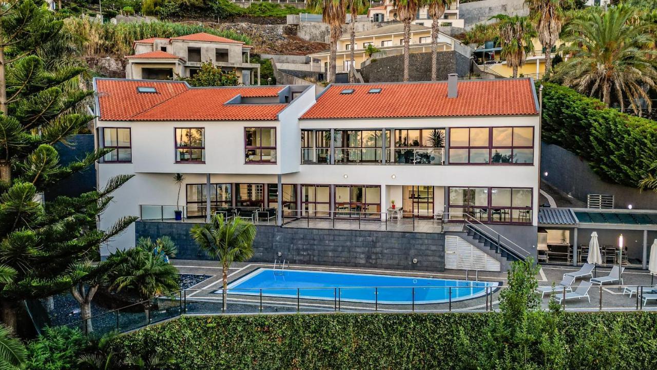 Ample Villa With Pool And Gorgeous Ocean View Funchal  Exteriér fotografie