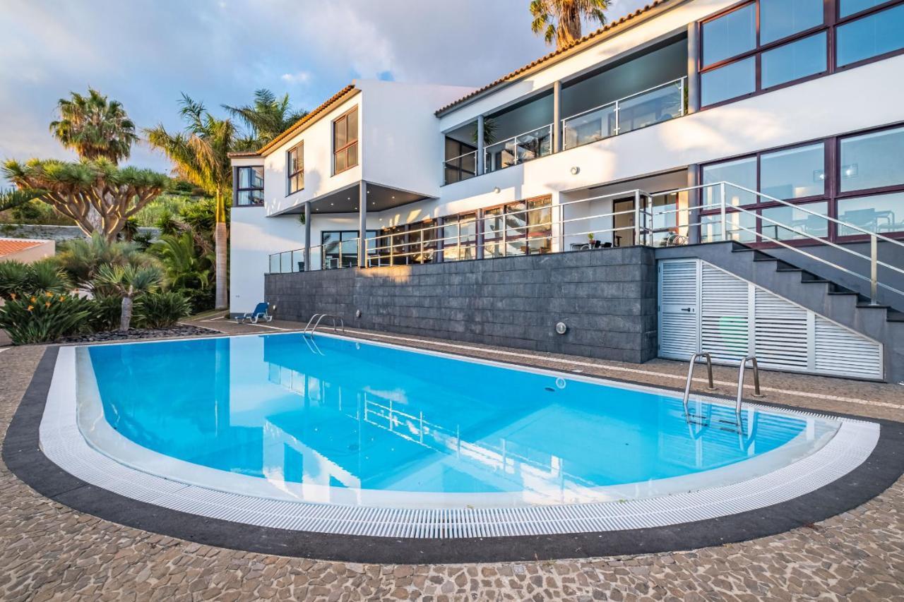 Ample Villa With Pool And Gorgeous Ocean View Funchal  Exteriér fotografie