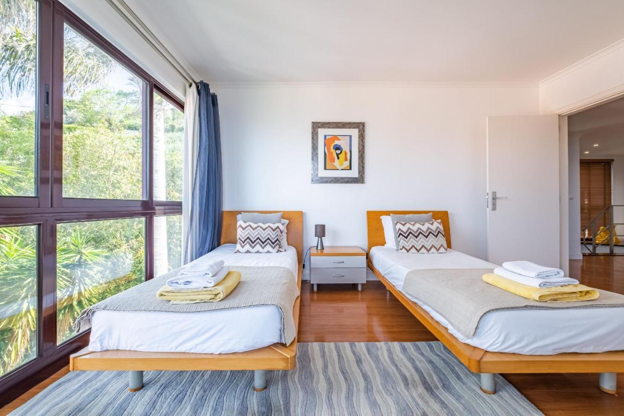 Ample Villa With Pool And Gorgeous Ocean View Funchal  Exteriér fotografie